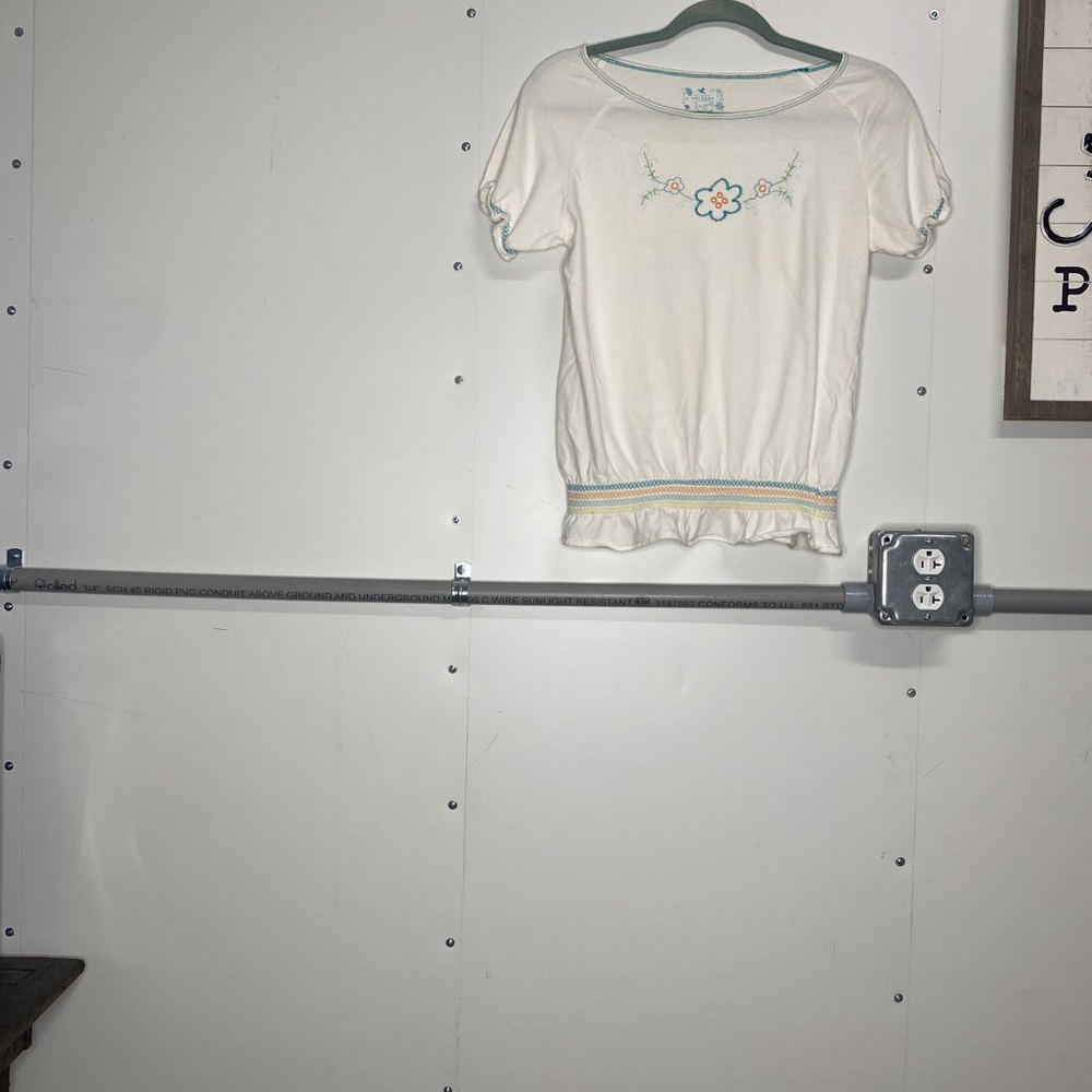 Children's Tommy White Shirt with Decal